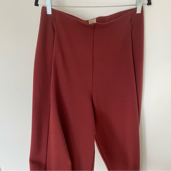 Hoi Bo High Waisted Stretch Jersey Pants in Maroon size Large - Picture 6 of 11